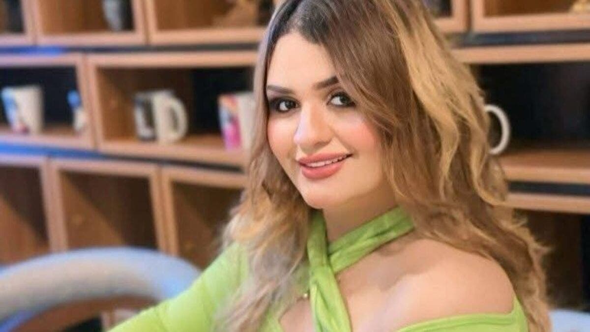 بسبب “ألفاظ خارجة”.. إيقاف مطربة مصرية عن الغناء