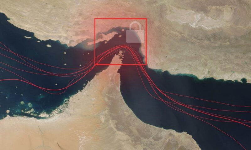 13 سفينة ترفع العلم الهندي عالقة في مضيق هرمز