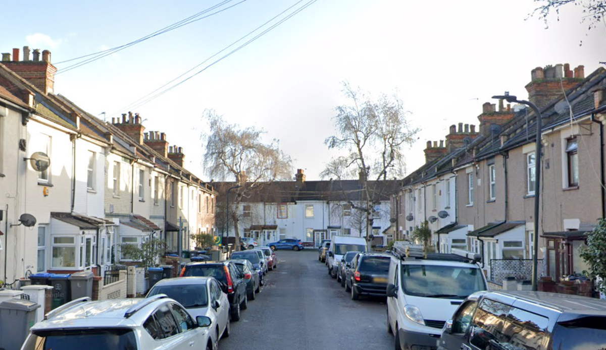 Dementia sufferer killed neighbour outside his home over alleyway dispute