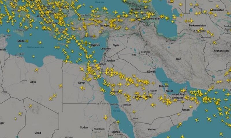 اضطراب حركة الطيران في الشرق الأوسط إثر الضربات المتبادلة بين إيران وإسرائيل