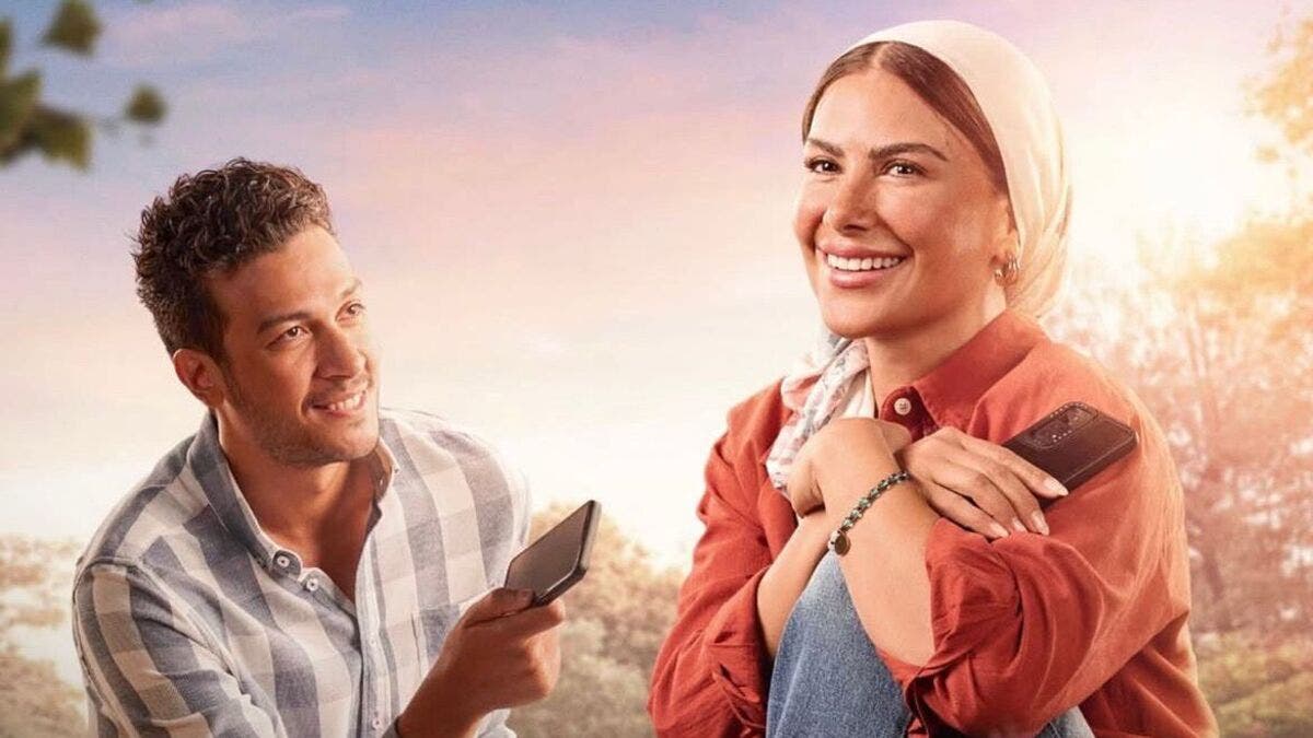 “ريد كاربت بالمنزل”.. طريقة مبتكرة للاحتفال بمسلسل “ورد على فل وياسمين”