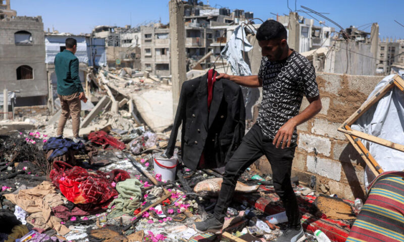 غزة: مقتل 5 فلسطينيين وإصابة العشرات في قصف إسرائيلي وسط القطاع وجنوبه