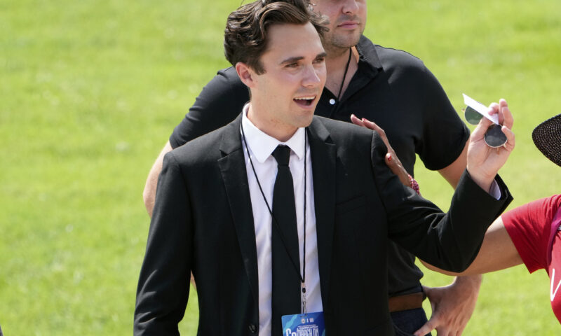 David Hogg takes his war on Dem establishment to California
