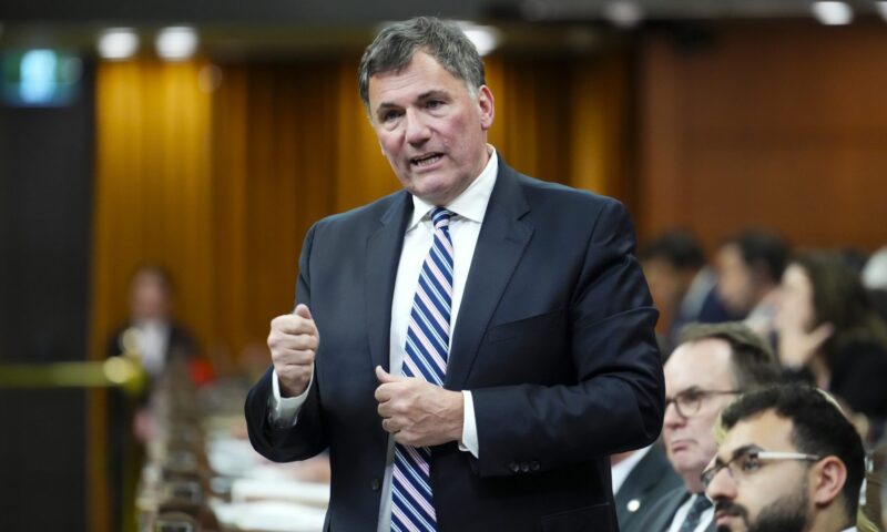 LeBlanc travelling to Washington to meet with Trump’s trade czar Tuesday
