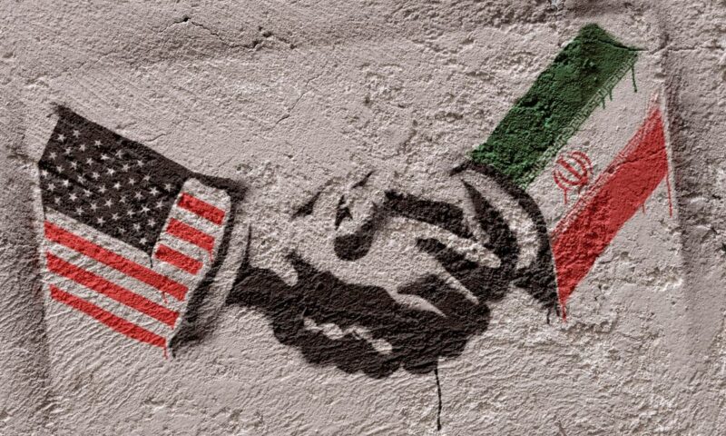 واشنطن وطهران تتفقان على وقف الهجمات واستئناف المحادثات