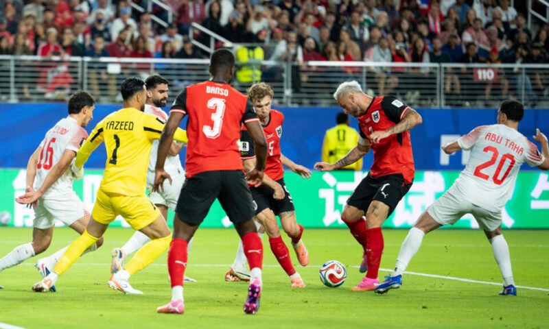 الأردن يخسر أمام النمسا 3-1 في أول مباراة له بكأس العالم… وعلوان يسجل هدفا تاريخيا