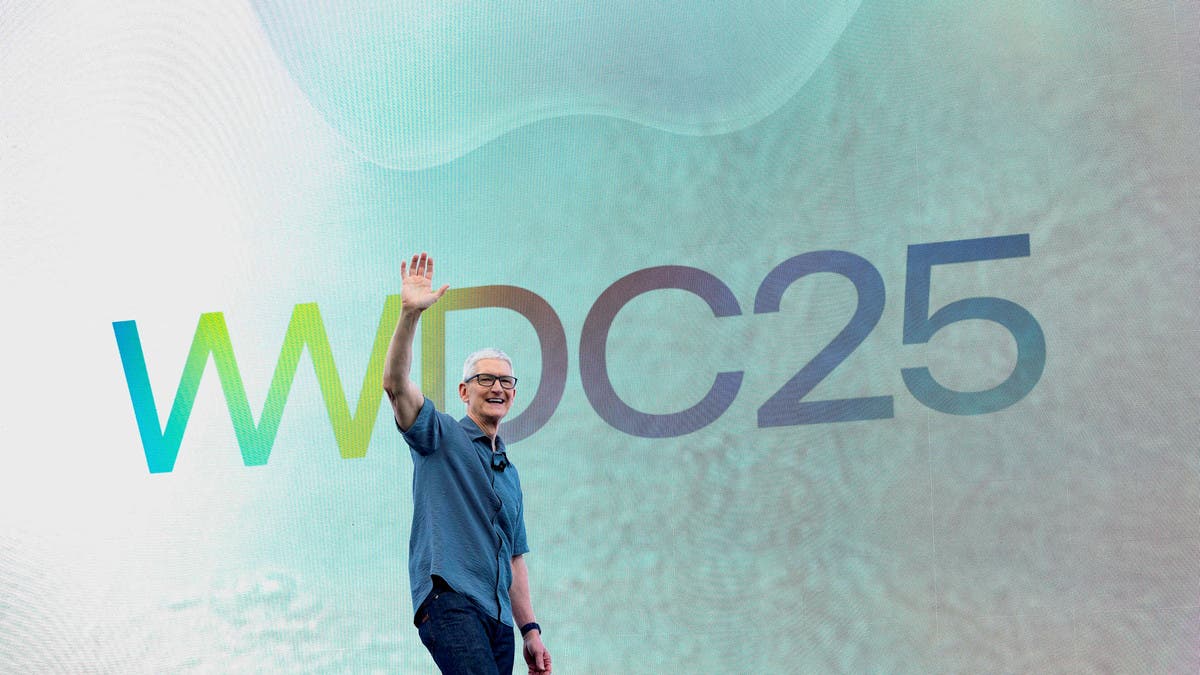 الفرصة الأخيرة لتيم كوك.. هل ينقذ الذكاء الاصطناعي إرثه في آخر مؤتمر WWDC له؟