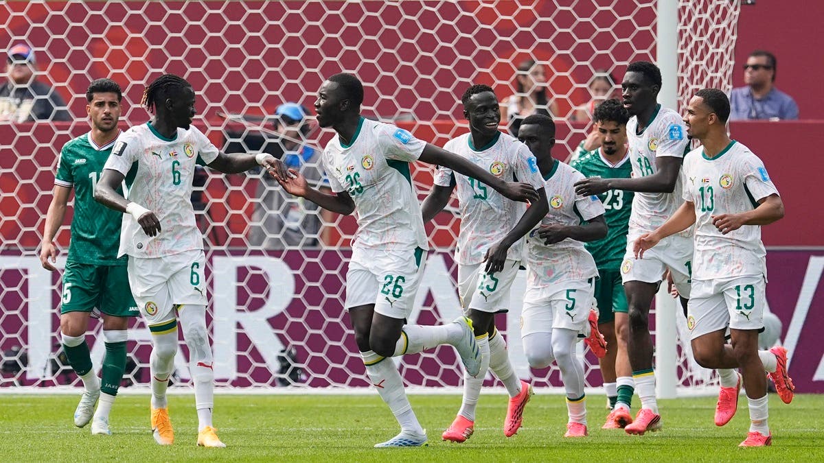 السنغال تتفوق على المغرب والجزائر في كأس العالم