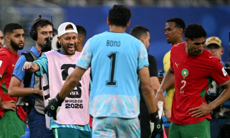 فيديو.. الهلال حاضر في قمة المغرب والبرازيل.. نيمار يطلب قميص بونو