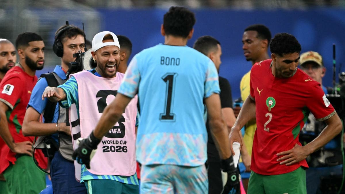 فيديو.. الهلال حاضر في قمة المغرب والبرازيل.. نيمار يطلب قميص بونو