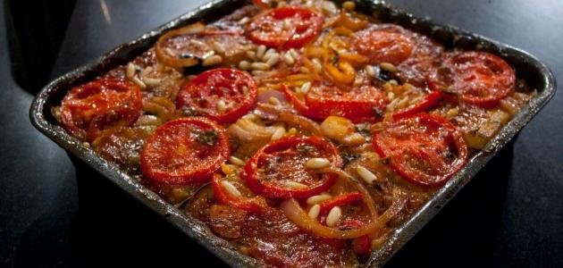 سهلة ومغذية.. طريقة عمل المسقعة باللحمة المفرومة