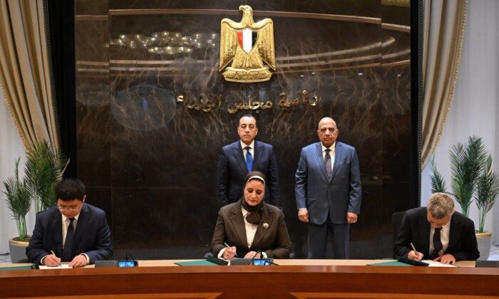 إنشاء أول مصنع لتوربينات الرياح في مصر بطاقة 2000 ميجاوات