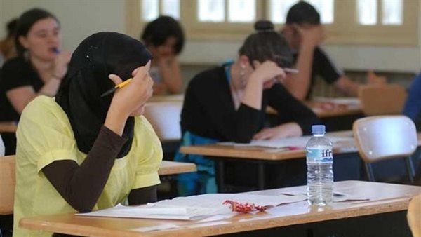 16 لجنة تستقبل 6758 طالبًا وطالبة لأداء امتحانات الثانوية العامة في الأقصر
