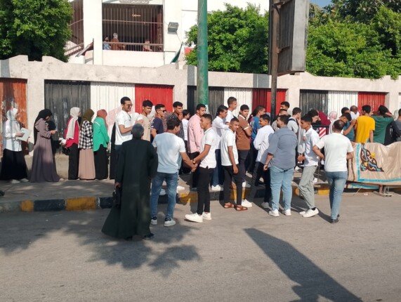 ارتياح بين طلاب الثانوية العامة بالمنيا بعد امتحاني الدينية والوطنية و«التعليم» تؤكد: صفر شكاوى