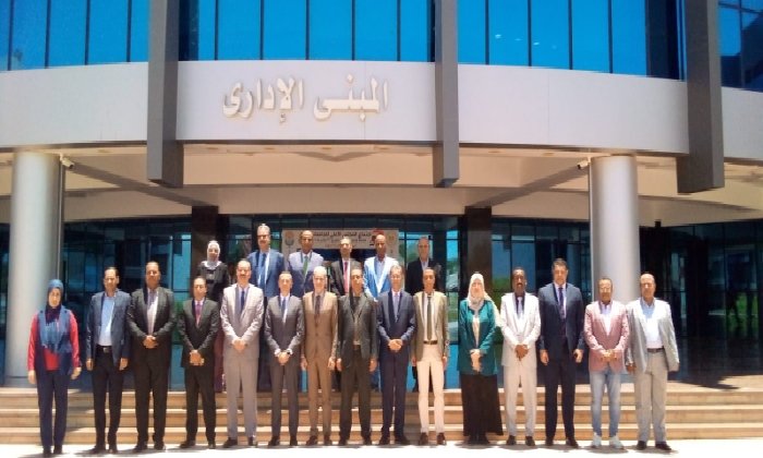 مجلس جامعة أسوان يناقش شراكات تنموية مع المحافظة ويستعرض مشروع استثمار زراعي بالوادي الجديد