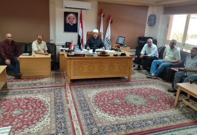 رئيس «بني سويف الأزهرية» يجتمع بإدارة الأملاك لمتابعة ملف الأوقاف وحمايتها من التعديات