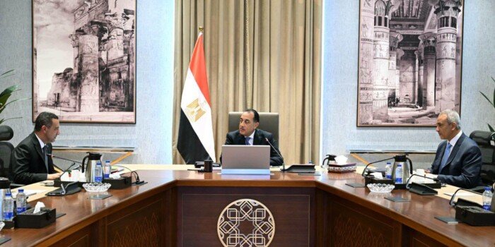 «مدبولي» يوجه بإزالة أي معوقات قد تواجه تنفيذ المشروعات في المنوقية