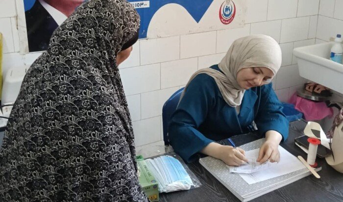 750 كشفًا وعلاجًا مجانيًا في قافلة كوم الصعايدة ببني سويف