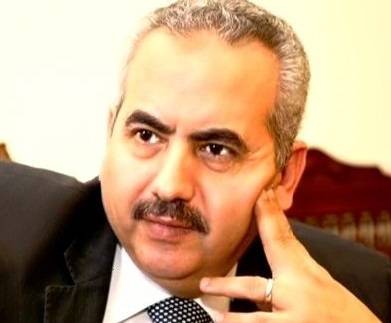 وقفة مع “المستشار المزيف”