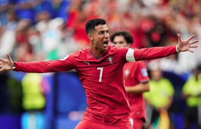 كأس العالم 2026.. كريستيانو رونالدو يحصد جائزة أفضل لاعب في مباراة البرتغال وأوزبكستان