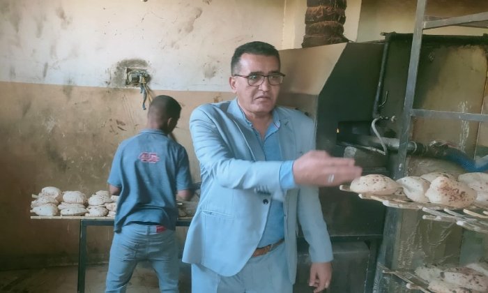 ضبط صاحب مخبز استولى على ربع طن دقيق بلدي مدعم.. وتحرير 8 محاضر تموينية بالأقصر