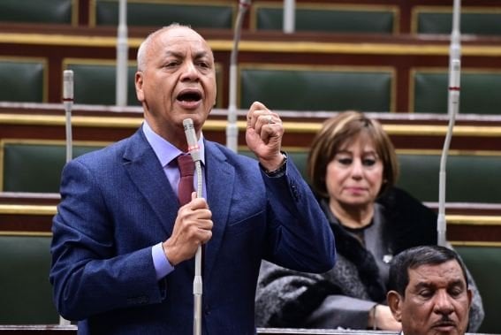 تتضارب مع بيانات «المركزي».. مصطفى بكري يطالب الحكومة بتشكيل لجنة لمراجعة أرقام الموازنة العامة