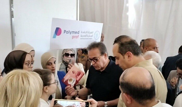 وزير الصحة يتفقد بدء تسجيل المواطنين بـ «التأمين الشامل» بالمنيا