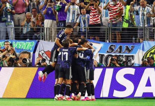 كأس العالم 2026.. الأرجنتين تكتسح الأردن بثلاثية وتتأهل بالعلامة الكاملة لدور الـ32 بالمونديال «فيديو»