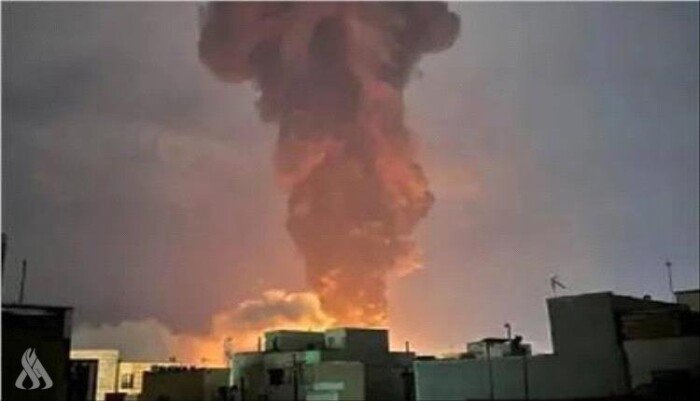 سماع دوي عدة انفجارات في سيريك جنوبي إيران