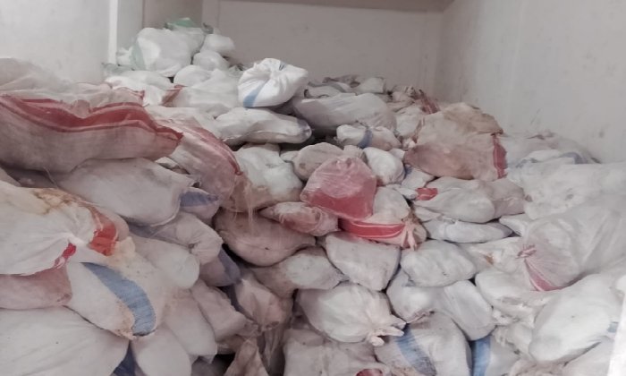 بعد شكوى مواطن.. ضبط منتجات منتهية الصلاحية داخل سوبر ماركت في مدينة نصر