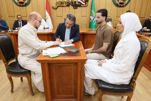 محافظ المنوفية وكيلا لعروس يتيمة من مؤسسة تربية الفتيات بسرس الليان