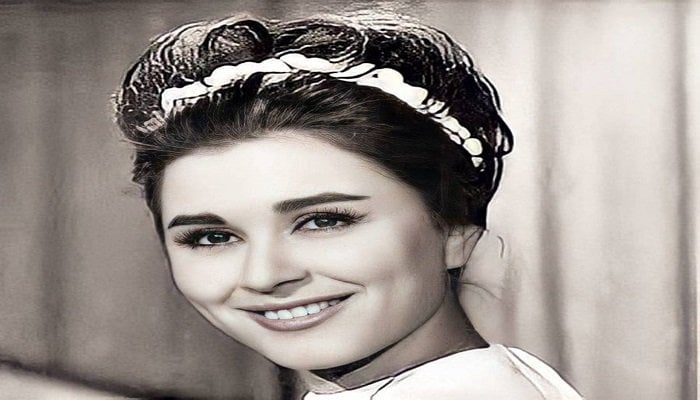 ذكرى رحيل السندريلا.. سعاد حسني سيرة ومسيرة