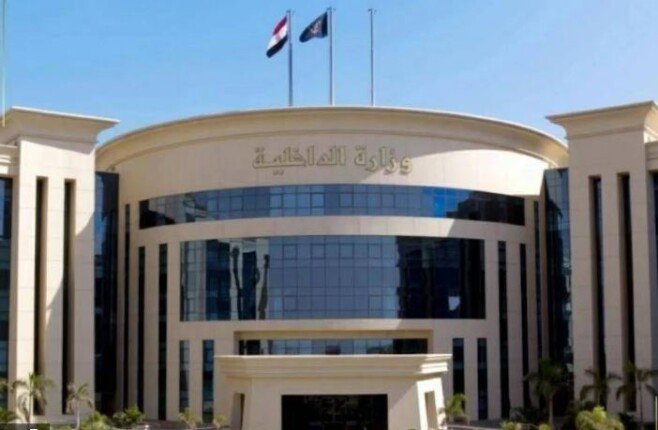 الداخلية تكشف حقيقة اشتراط شهادة استعلام أمني لترخيص السيارات