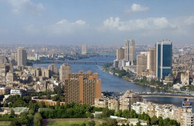 بنك يوناني يتوقع نمو الاقتصاد المصري بنسبة 4.4% وتباطؤ التضخم لـ 8.2% العام المالي المُقبل