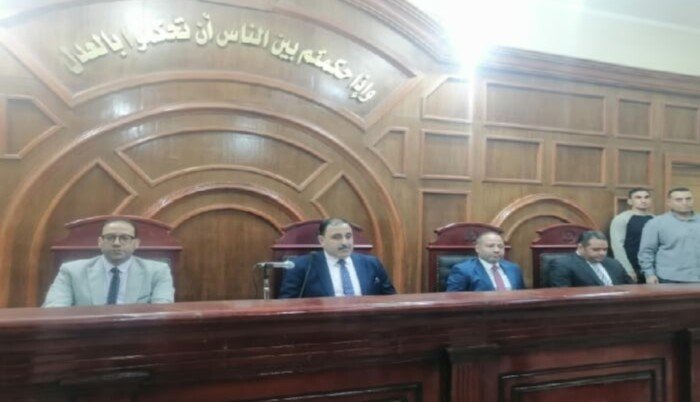 تأجيل محاكمة المتهم بقتل والده في الشرقية لحين ورود تقرير الصحة النفسية
