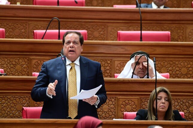 أبو العينين: الأرقام الواردة في مشروع الموازنة لا تعبر عن الحجم الحقيقي للاقتصاد المصري