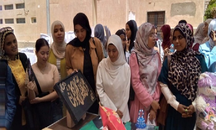 أنغام التراث تزين ميدان المحطة.. إقبال جماهيري كبير على فعاليات «شارع الفن» بأسوان