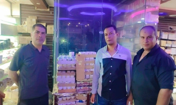 تموين بورسعيد يحذر من مستحضرات التجميل «تحت السلم» وضبط 324 عبوة مجهولة بحي الشرق