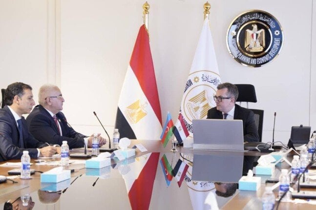 مصر وأذربيجان تبحثان تعزيز التعاون الاقتصادي وتبادل الخبرات في التنمية المستدامة