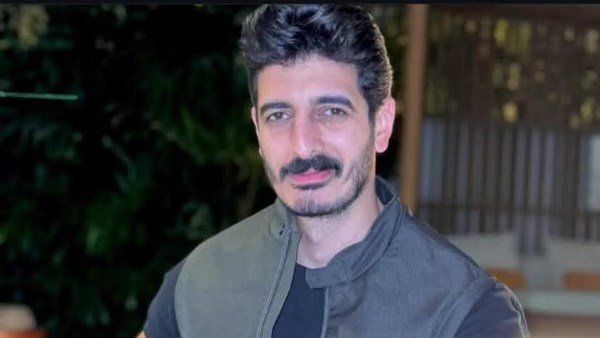 البلوجر شاكر محظور يطعن على حكم حبسه عام في قضية الفيديوهات الخادشة