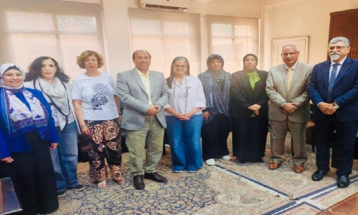 دعماً لاستراتيجية «مصر خالية من السعار 2030».. آداب جامعة العاصمة تطلق حملة لتطعيم الكلاب