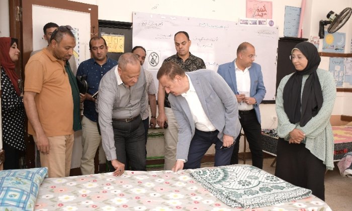 محافظ بورسعيد يتفقد استراحات مراقبي الثانوية العامة ويوجه بتوفير كافة سبل الراحة للضيوف
