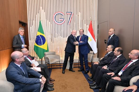 الرئيس السيسي يعرب عن اعتزازه بالعلاقات التاريخية بين مصر والبرازيل