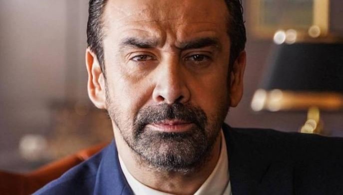 «شرفتونا».. كريم عبد العزيز يهنئ منتخب مصر بعد التأهل لدور الـ 32