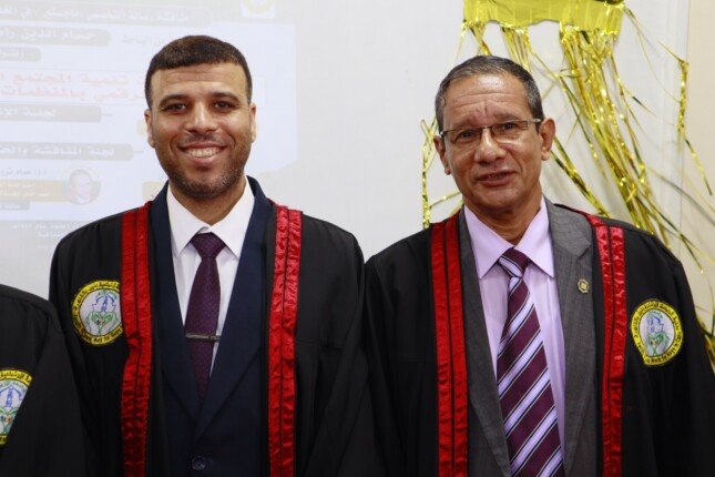 جامعة الأزهر تمنح الصحفي حسام راضي الماجستير بامتياز عن دراسة حول التحول الرقمي