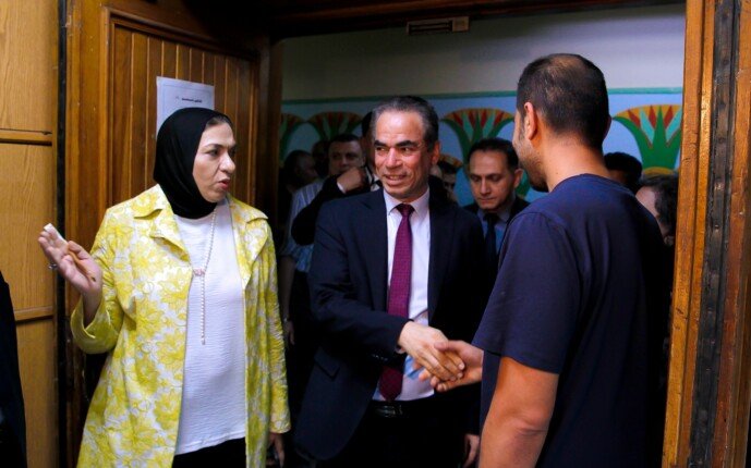 رئيس «الوطنية للإعلام» يتابع خطة التطوير بقنوات النيل المتخصصة.. صور
