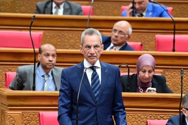 وزير المجالس النيابية يعلن تعهد الحكومة بالالتزام بتوصيات النواب على الموازنة العامة