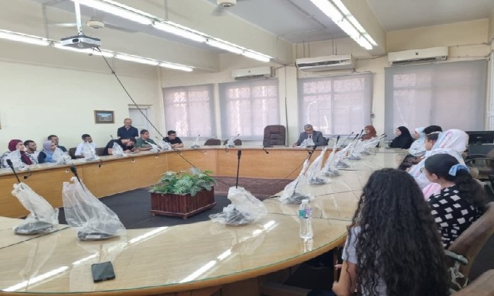 لتطوير المنظومة التعليمية.. انطلاق أول اجتماع للمجلس الاستشاري الطلابي بآداب جامعة العاصمة