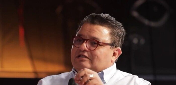 خالد جلال: رسالة الفنان هي منح الأمل وإنارة الطريق في أوقات الظلام