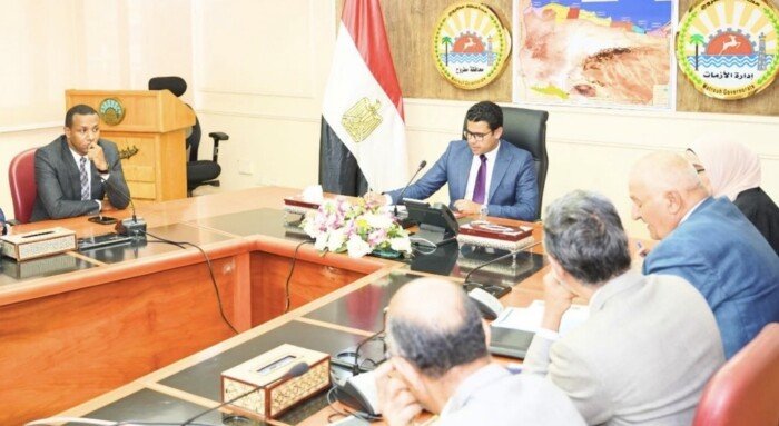 نائب محافظ مطروح يستعرض الموقف التنفيذي للمخطط الاستراتيجي لمدينة زهرة العلمين